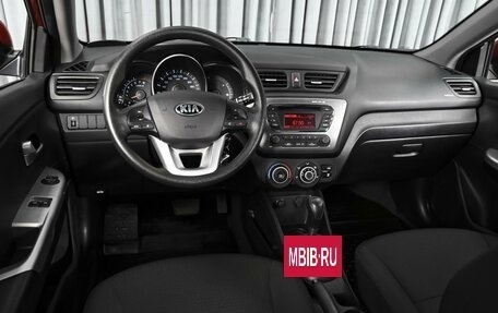 KIA Rio III рестайлинг, 2013 год, 1 060 000 рублей, 6 фотография