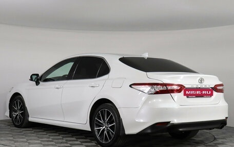 Toyota Camry, 2022 год, 3 497 000 рублей, 7 фотография