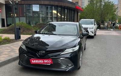 Toyota Camry, 2018 год, 2 300 000 рублей, 1 фотография