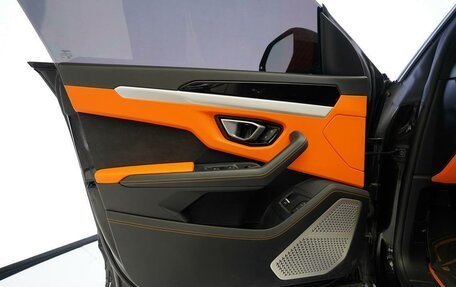 Lamborghini Urus I, 2022 год, 22 770 000 рублей, 6 фотография