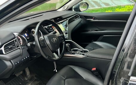Toyota Camry, 2018 год, 2 300 000 рублей, 7 фотография