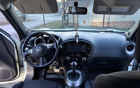 Nissan Juke II, 2013 год, 900 000 рублей, 11 фотография