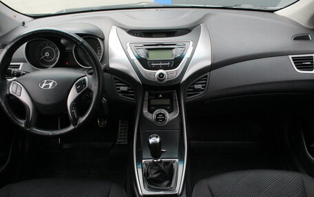 Hyundai Elantra V, 2013 год, 895 000 рублей, 7 фотография