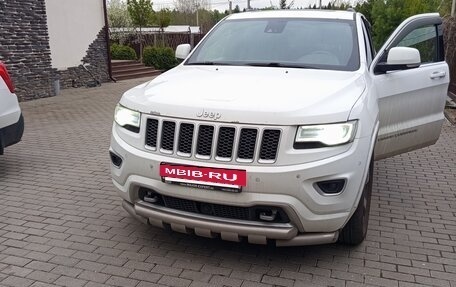 Jeep Grand Cherokee, 2014 год, 2 100 000 рублей, 2 фотография