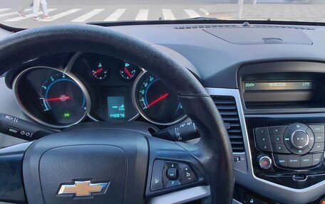 Chevrolet Cruze II, 2012 год, 800 000 рублей, 8 фотография