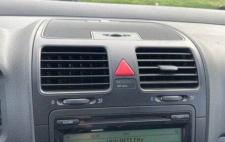 Volkswagen Jetta VI, 2009 год, 690 000 рублей, 11 фотография