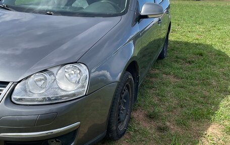 Volkswagen Jetta VI, 2009 год, 690 000 рублей, 2 фотография
