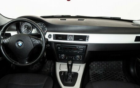 BMW 3 серия, 2011 год, 1 055 000 рублей, 7 фотография