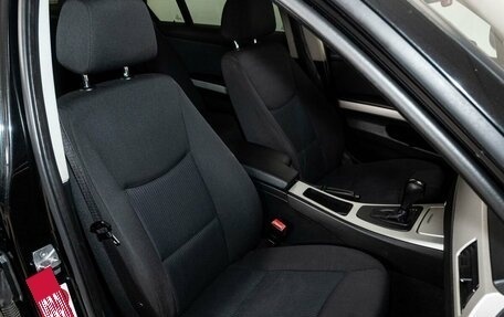 BMW 3 серия, 2011 год, 1 055 000 рублей, 14 фотография