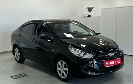 Hyundai Solaris II рестайлинг, 2013 год, 740 000 рублей, 2 фотография