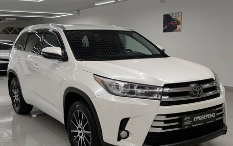 Toyota Highlander III, 2019 год, 3 160 000 рублей, 3 фотография