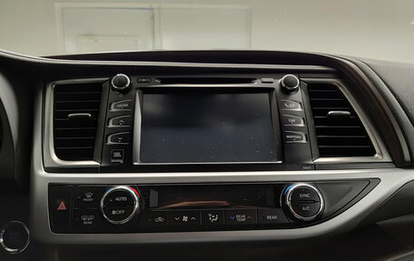 Toyota Highlander III, 2019 год, 3 160 000 рублей, 18 фотография