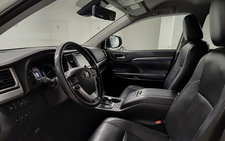Toyota Highlander III, 2019 год, 3 160 000 рублей, 20 фотография