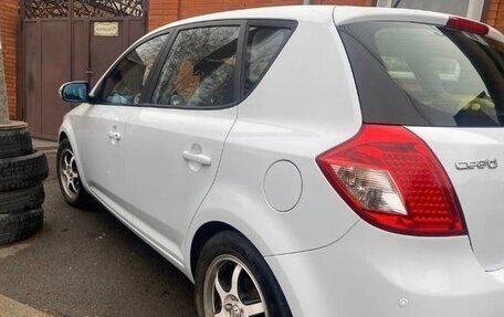 KIA cee'd I рестайлинг, 2010 год, 865 000 рублей, 8 фотография