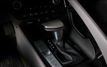 Hyundai Elantra, 2021 год, 2 080 000 рублей, 11 фотография