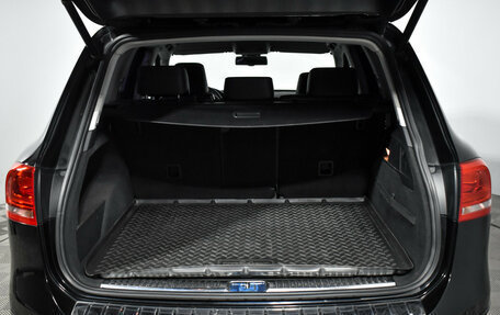 Volkswagen Touareg III, 2011 год, 1 890 000 рублей, 19 фотография