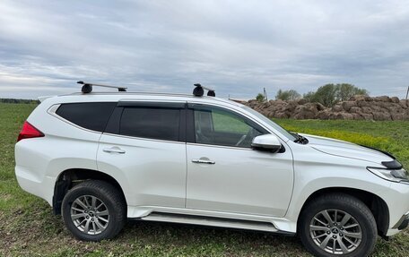 Mitsubishi Pajero Sport III рестайлинг, 2018 год, 2 470 000 рублей, 3 фотография