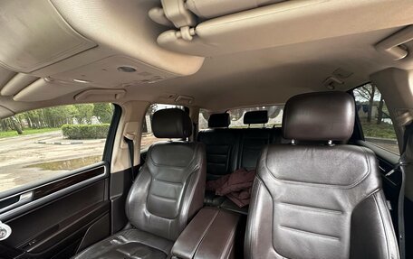 Volkswagen Touareg III, 2011 год, 1 470 000 рублей, 6 фотография