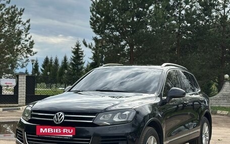 Volkswagen Touareg III, 2011 год, 1 470 000 рублей, 3 фотография