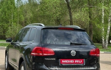 Volkswagen Touareg III, 2011 год, 1 470 000 рублей, 11 фотография