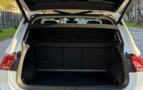 Volkswagen Tiguan II, 2019 год, 2 040 000 рублей, 9 фотография