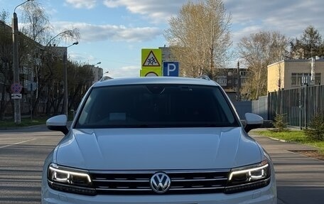Volkswagen Tiguan II, 2019 год, 2 040 000 рублей, 6 фотография
