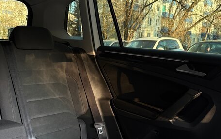 Volkswagen Tiguan II, 2019 год, 2 040 000 рублей, 21 фотография