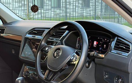 Volkswagen Tiguan II, 2019 год, 2 040 000 рублей, 24 фотография