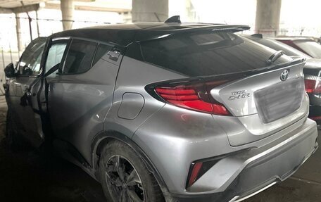 Toyota C-HR I рестайлинг, 2021 год, 800 000 рублей, 3 фотография