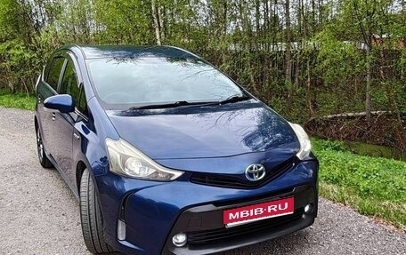 Toyota Prius Alpha I (ZVW40/41), 2014 год, 1 570 000 рублей, 1 фотография