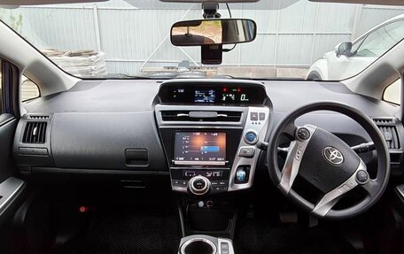 Toyota Prius Alpha I (ZVW40/41), 2014 год, 1 570 000 рублей, 9 фотография
