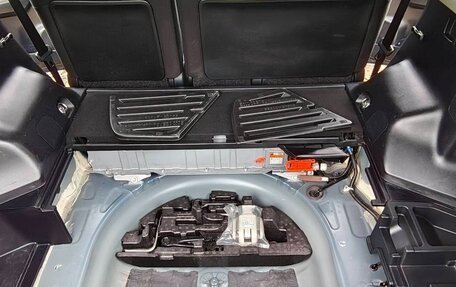 Toyota Prius Alpha I (ZVW40/41), 2014 год, 1 570 000 рублей, 13 фотография