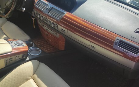 BMW 7 серия, 2007 год, 1 800 000 рублей, 10 фотография