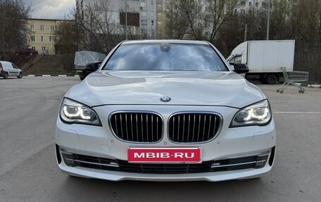 BMW 7 серия, 2014 год, 2 300 000 рублей, 1 фотография
