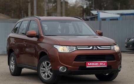 Mitsubishi Outlander III рестайлинг 3, 2012 год, 1 250 000 рублей, 1 фотография