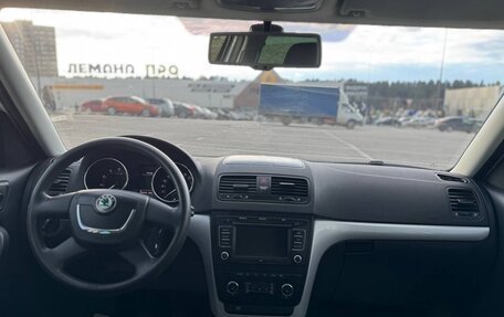Skoda Yeti I рестайлинг, 2011 год, 635 000 рублей, 25 фотография