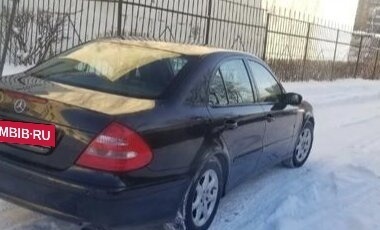 Mercedes-Benz E-Класс, 2005 год, 670 000 рублей, 5 фотография