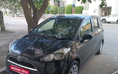 Toyota Sienta II, 2018 год, 1 450 000 рублей, 3 фотография