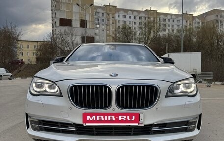 BMW 7 серия, 2014 год, 2 300 000 рублей, 2 фотография