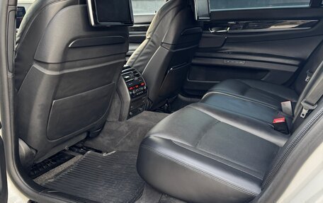 BMW 7 серия, 2014 год, 2 300 000 рублей, 26 фотография