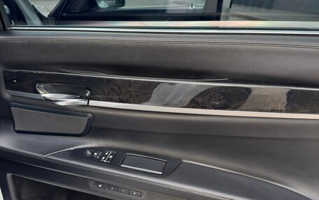 BMW 7 серия, 2014 год, 2 300 000 рублей, 24 фотография