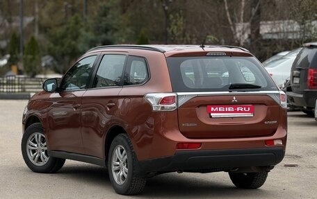Mitsubishi Outlander III рестайлинг 3, 2012 год, 1 250 000 рублей, 3 фотография