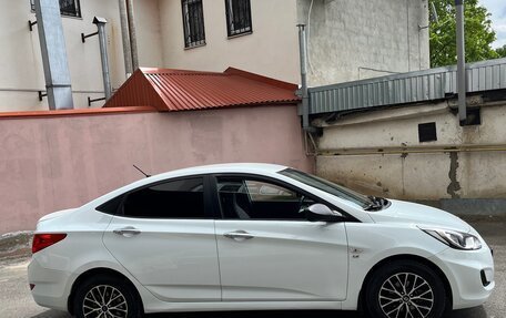 Hyundai Solaris II рестайлинг, 2011 год, 720 000 рублей, 5 фотография