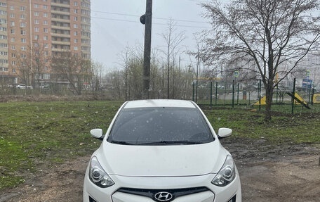 Hyundai i30 II рестайлинг, 2013 год, 900 000 рублей, 1 фотография