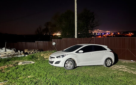 Hyundai i30 II рестайлинг, 2013 год, 900 000 рублей, 13 фотография