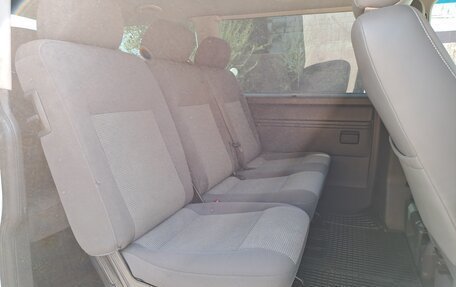 Volkswagen Caravelle T5, 2013 год, 1 875 000 рублей, 9 фотография