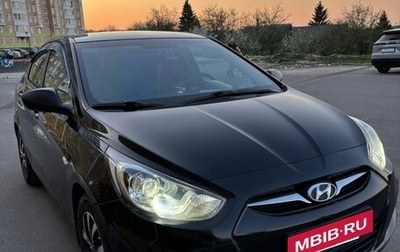 Hyundai Solaris II рестайлинг, 2014 год, 800 000 рублей, 1 фотография