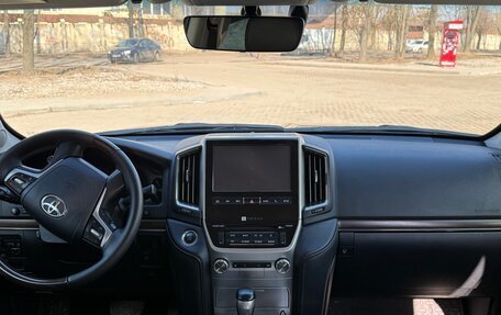 Toyota Land Cruiser 200, 2015 год, 4 624 000 рублей, 6 фотография