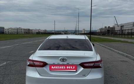 Toyota Camry, 2021 год, 3 200 000 рублей, 12 фотография