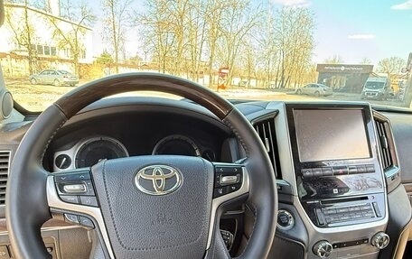 Toyota Land Cruiser 200, 2015 год, 4 624 000 рублей, 10 фотография